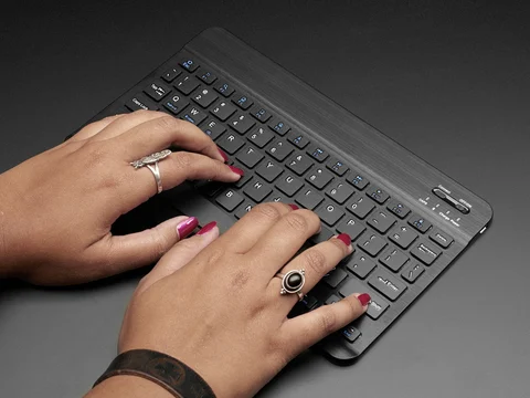 10" Bluetooth Keyboard – Black