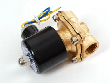 Brass Liquid Solenoid Valve - 12V - 1/2 NPS