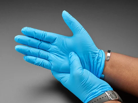 Medium Nitrile Disposable Gloves - 100 Piece Glove Box - Blue