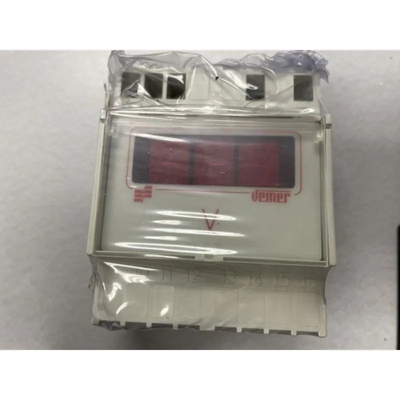 VEMER EV4DIN-600V 0-600VAC Digital Meter, Din Rail Mount, Powered by 120/220AC required. W14